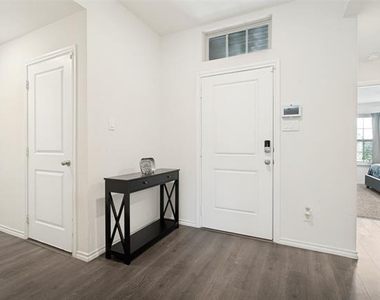 3413 Perman Drive - Photo Thumbnail 1
