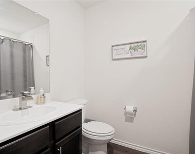 3413 Perman Drive - Photo Thumbnail 16