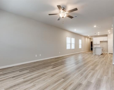 4805 Everly Court - Photo Thumbnail 12