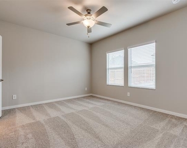 4805 Everly Court - Photo Thumbnail 13
