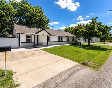 409 Jefferson Avenue - Photo Thumbnail 3