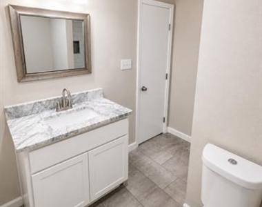 409 Jefferson Avenue - Photo Thumbnail 12