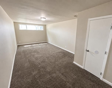 409 Jefferson Avenue - Photo Thumbnail 14