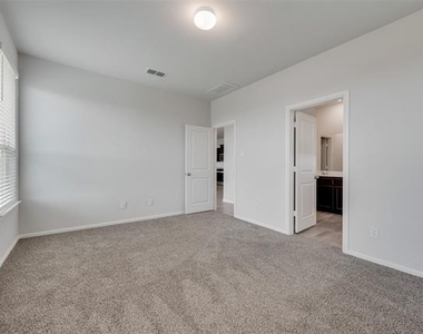 9704 New Bern Drive - Photo Thumbnail 14