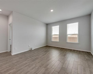 9704 New Bern Drive - Photo Thumbnail 3