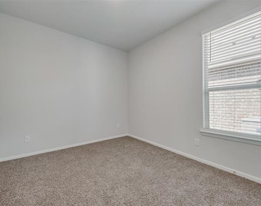9704 New Bern Drive - Photo Thumbnail 9