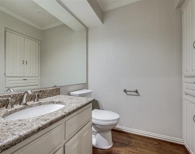 6905 Chevy Chase - Photo Thumbnail 8