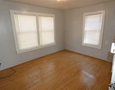 1241 Houston Street - Photo Thumbnail 7