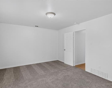 5620 Norris Street - Photo Thumbnail 18