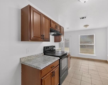 5620 Norris Street - Photo Thumbnail 12