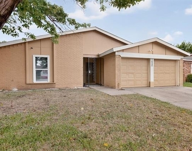 5620 Norris Street - Photo Thumbnail 3