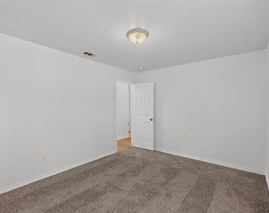 5620 Norris Street - Photo Thumbnail 29