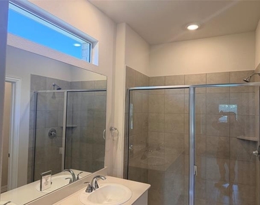 6212 Chickney Drive - Photo Thumbnail 12