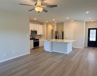 6212 Chickney Drive - Photo Thumbnail 9