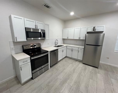 410 Vaden S - Photo Thumbnail 2