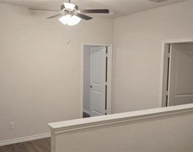 2236 Lasso Court - Photo Thumbnail 8