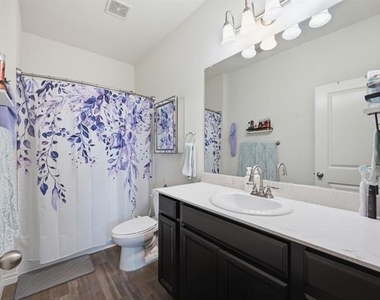 405 Willow Creek Drive - Photo Thumbnail 19