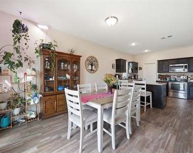 405 Willow Creek Drive - Photo Thumbnail 23