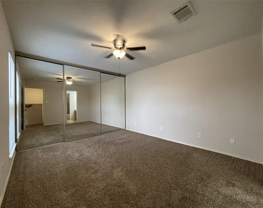 5516 Lewis Court - Photo Thumbnail 6