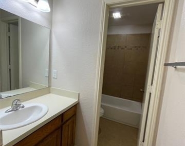 5516 Lewis Court - Photo Thumbnail 9