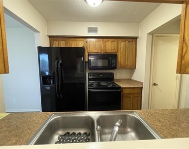 5516 Lewis Court - Photo Thumbnail 3