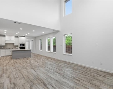 9344 Buckeye Bend - Photo Thumbnail 12