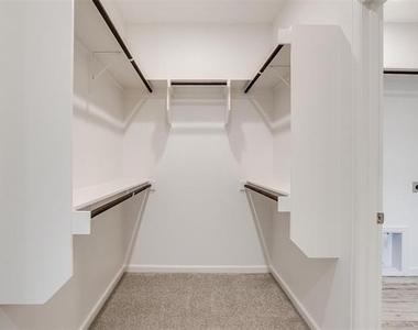 9344 Buckeye Bend - Photo Thumbnail 19
