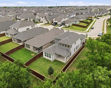 9344 Buckeye Bend - Photo Thumbnail 31
