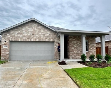 1855 Lockhart Drive - Photo Thumbnail 1