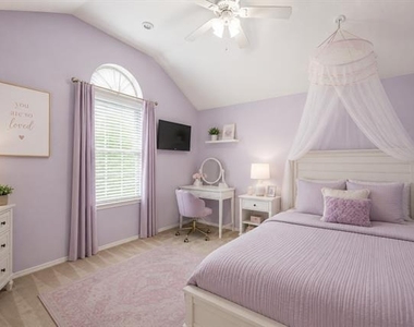 9121 Liberty Crossing Drive - Photo Thumbnail 12