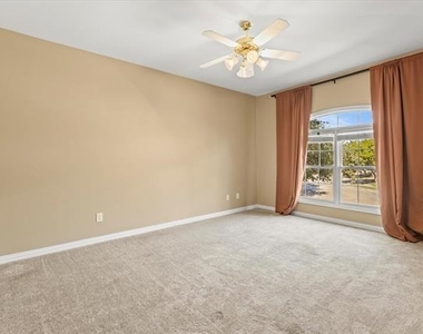 4223 Castle Rock Court - Photo Thumbnail 16