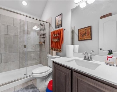 2760 Richard Street - Photo Thumbnail 29