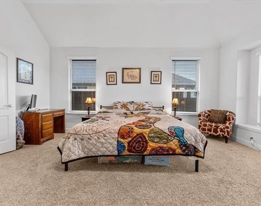 2760 Richard Street - Photo Thumbnail 15