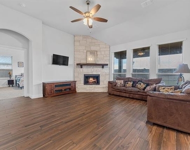 2760 Richard Street - Photo Thumbnail 2