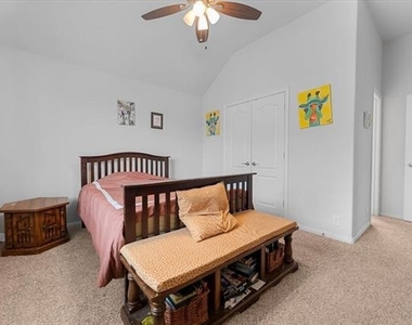 2760 Richard Street - Photo Thumbnail 30