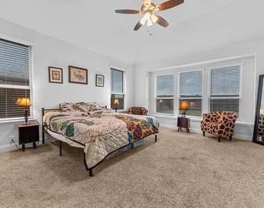 2760 Richard Street - Photo Thumbnail 14