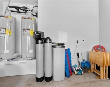 2760 Richard Street - Photo Thumbnail 33