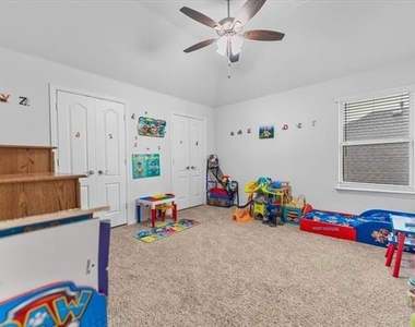 2760 Richard Street - Photo Thumbnail 27