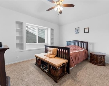 2760 Richard Street - Photo Thumbnail 31