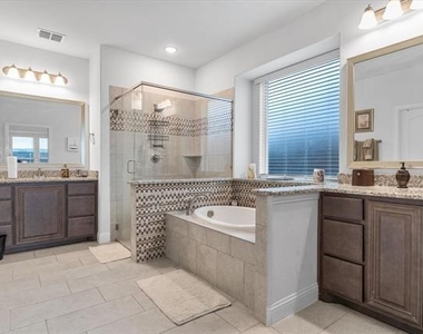 2760 Richard Street - Photo Thumbnail 18