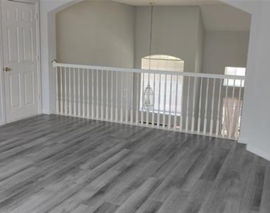 1412 Brenda Lane - Photo Thumbnail 30