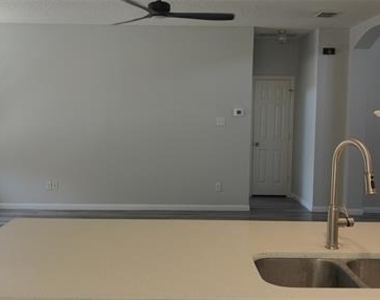 1412 Brenda Lane - Photo Thumbnail 17