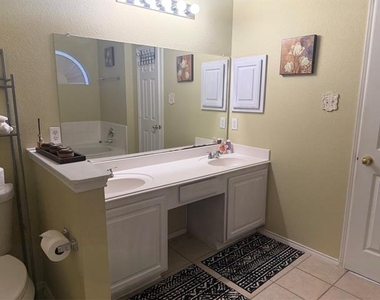 4214 Carrington Drive - Photo Thumbnail 16