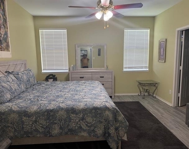 4214 Carrington Drive - Photo Thumbnail 13