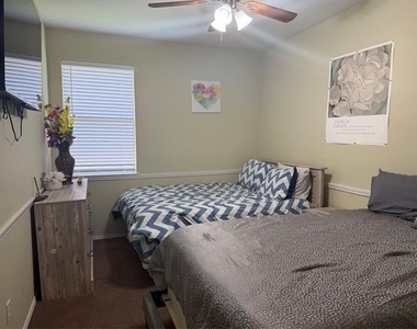 4214 Carrington Drive - Photo Thumbnail 27