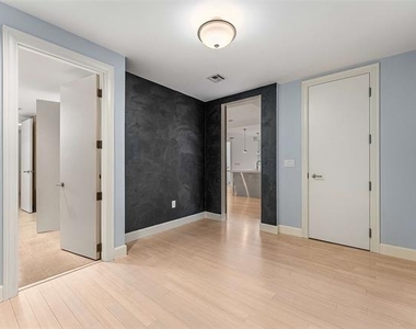 1505 Elm Street - Photo Thumbnail 14