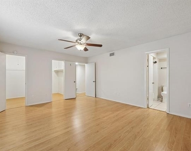 2604 Winding Creek Drive - Photo Thumbnail 13