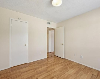 2604 Winding Creek Drive - Photo Thumbnail 9