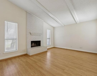 2604 Winding Creek Drive - Photo Thumbnail 3