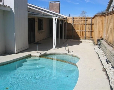 2604 Winding Creek Drive - Photo Thumbnail 25